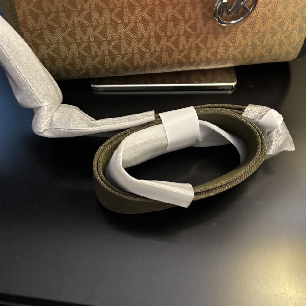 Michael Kors Olive and Gold Gradient Tote - Picture 2 of 6